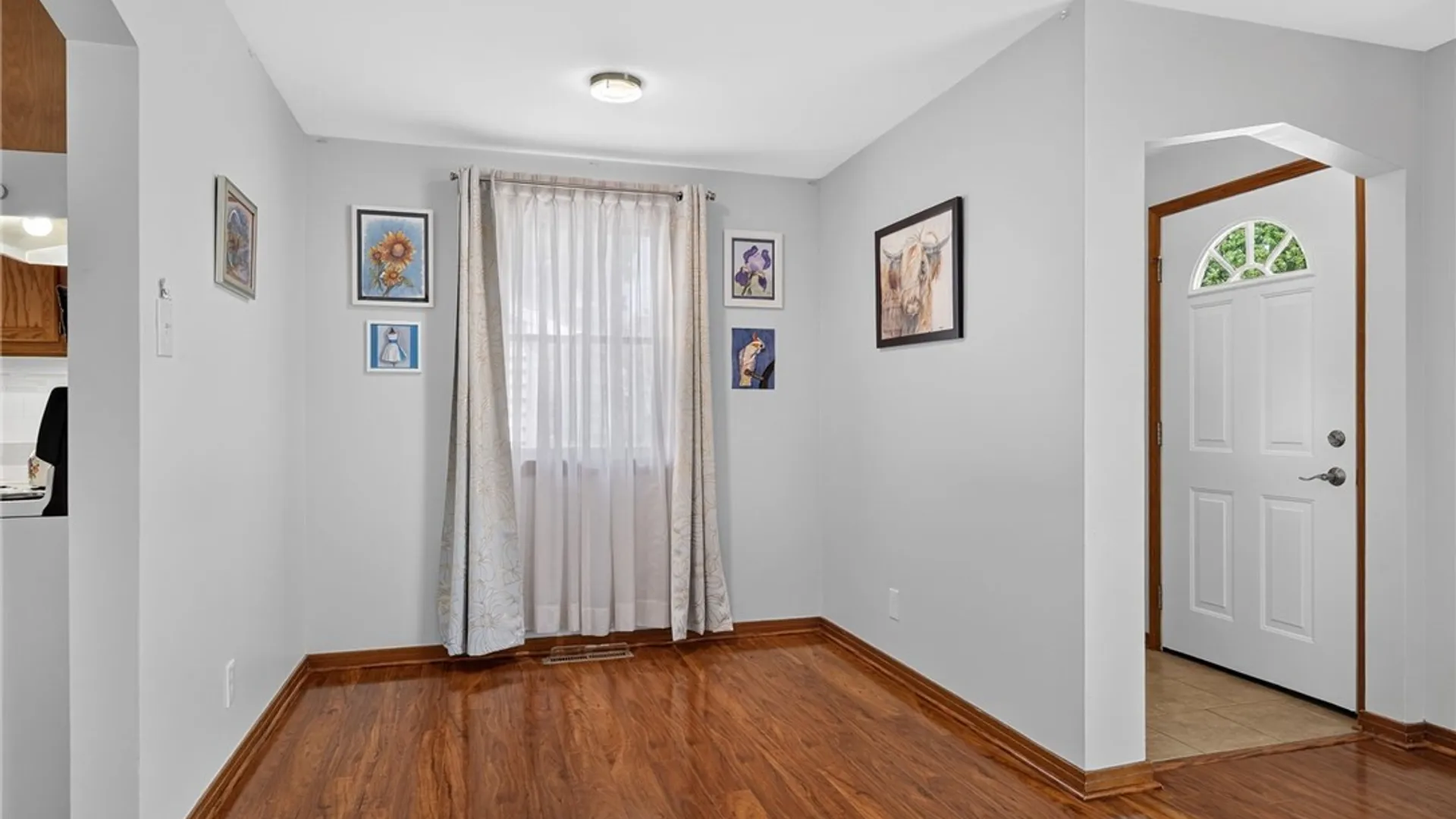Property at 9920 Moschel Court, Niagara Falls, NY 14304 5