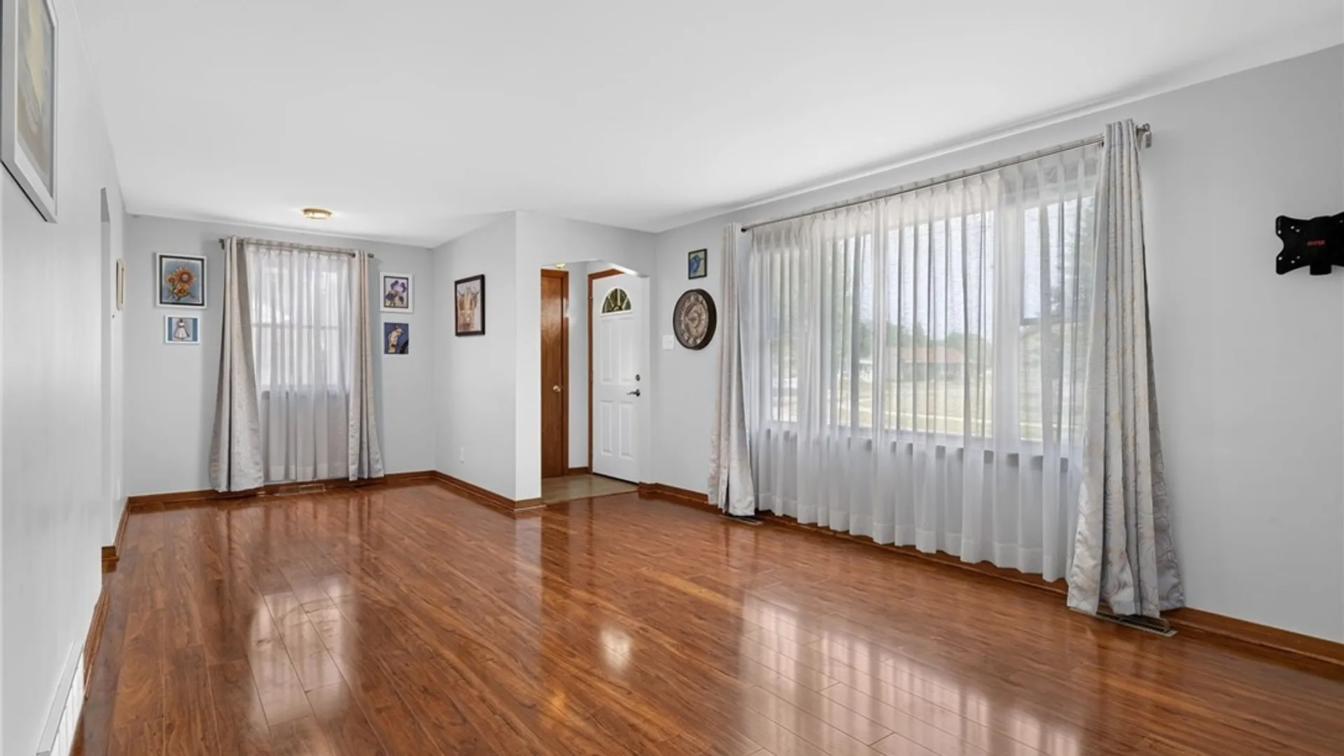Property at 9920 Moschel Court, Niagara Falls, NY 14304 6