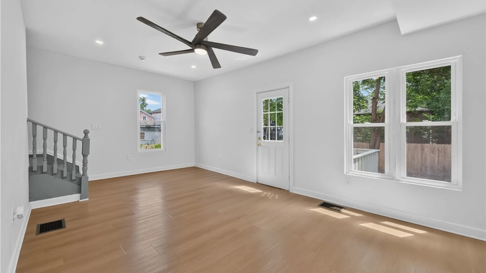 Property at 156 Mary Street, Syracuse, NY 13208 28