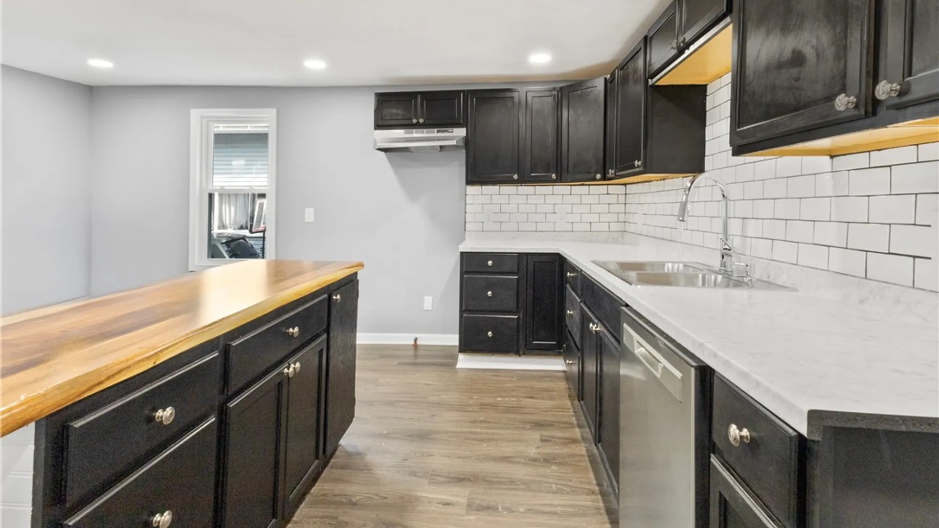 Property at 197 Thompson Street, Buffalo, NY 14207 5