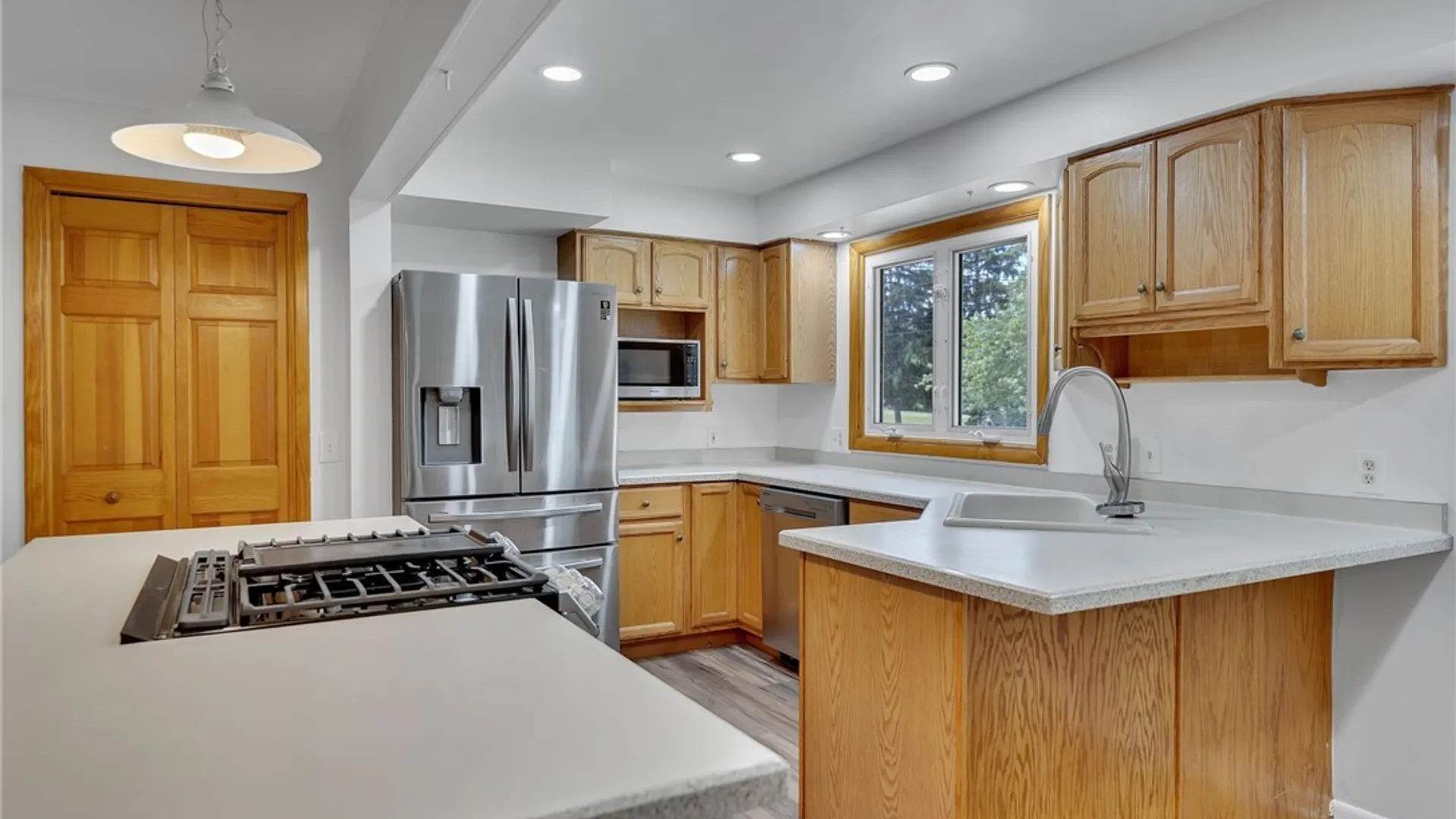 Property at 22 Franklin Drive, Evans, NY 14006 6