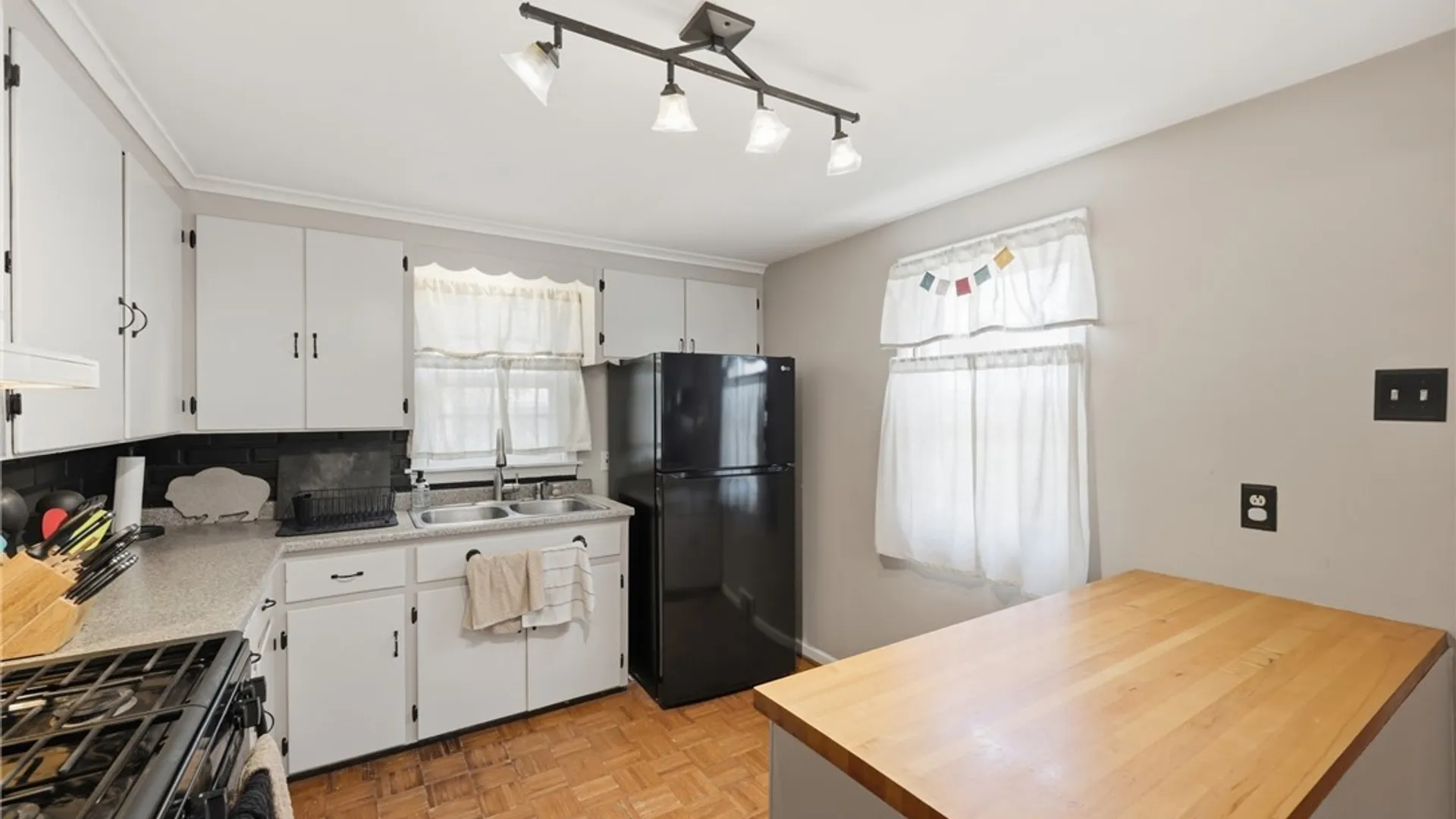 Property at 154 Saint Lawrence Avenue, Buffalo, NY 14216 12