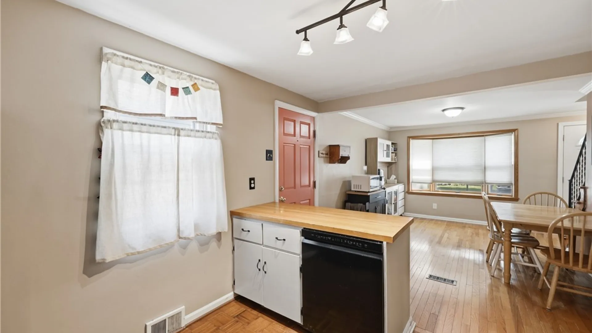 Property at 154 Saint Lawrence Avenue, Buffalo, NY 14216 13