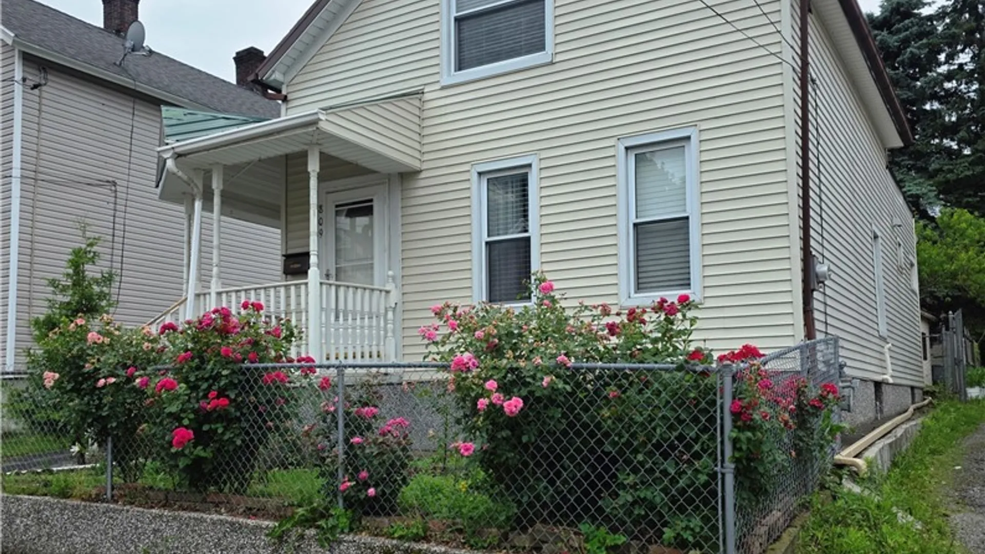 Property at 809 Mulberry Street, Utica, NY 13502 40