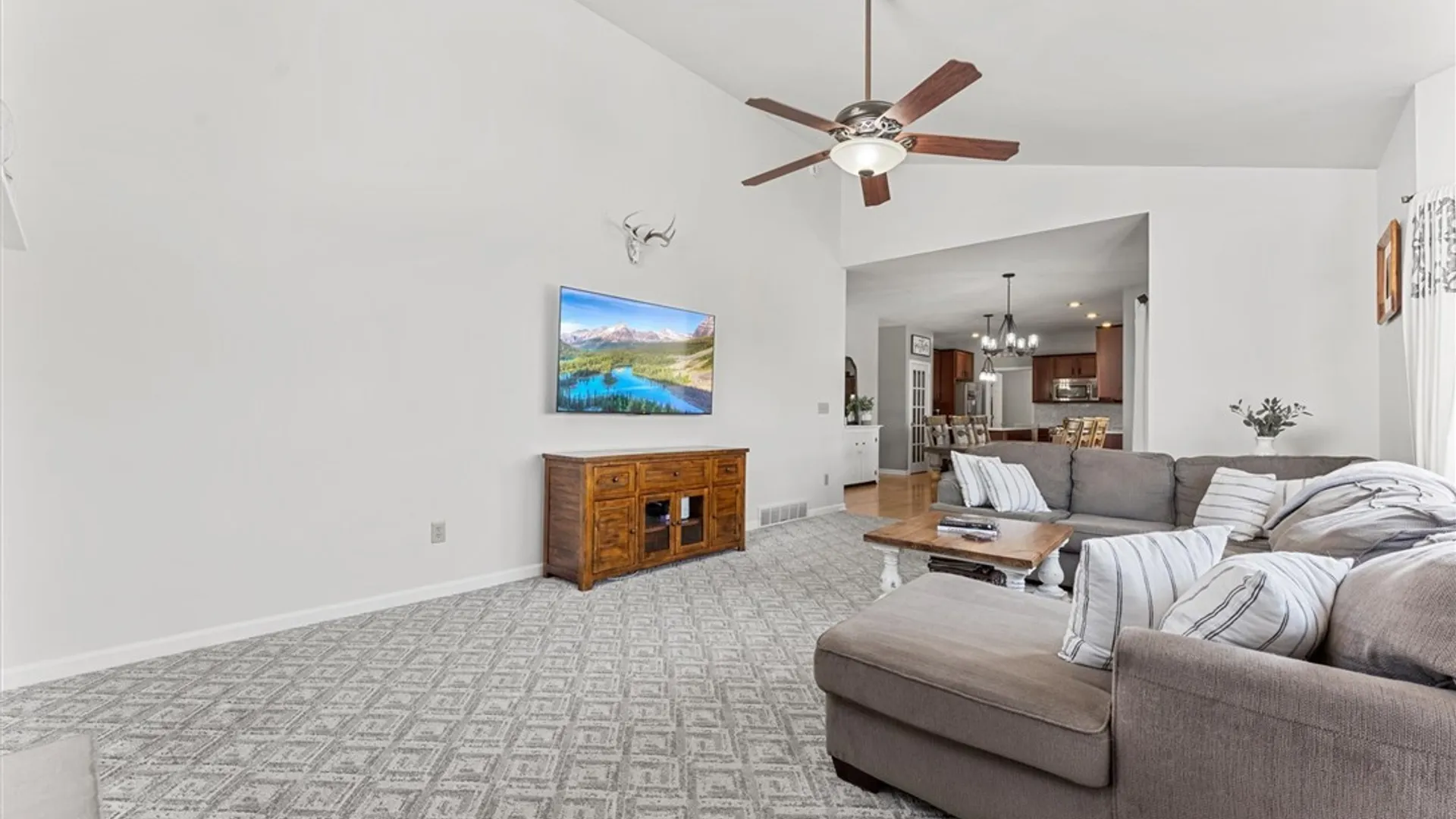 Property at 8778 Alizarin Avenue, Cicero, NY 13039 29