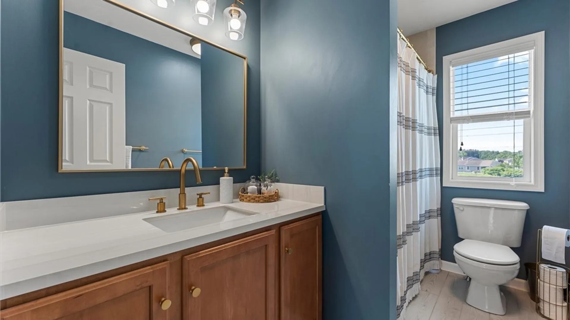 Property at 8778 Alizarin Avenue, Cicero, NY 13039 39