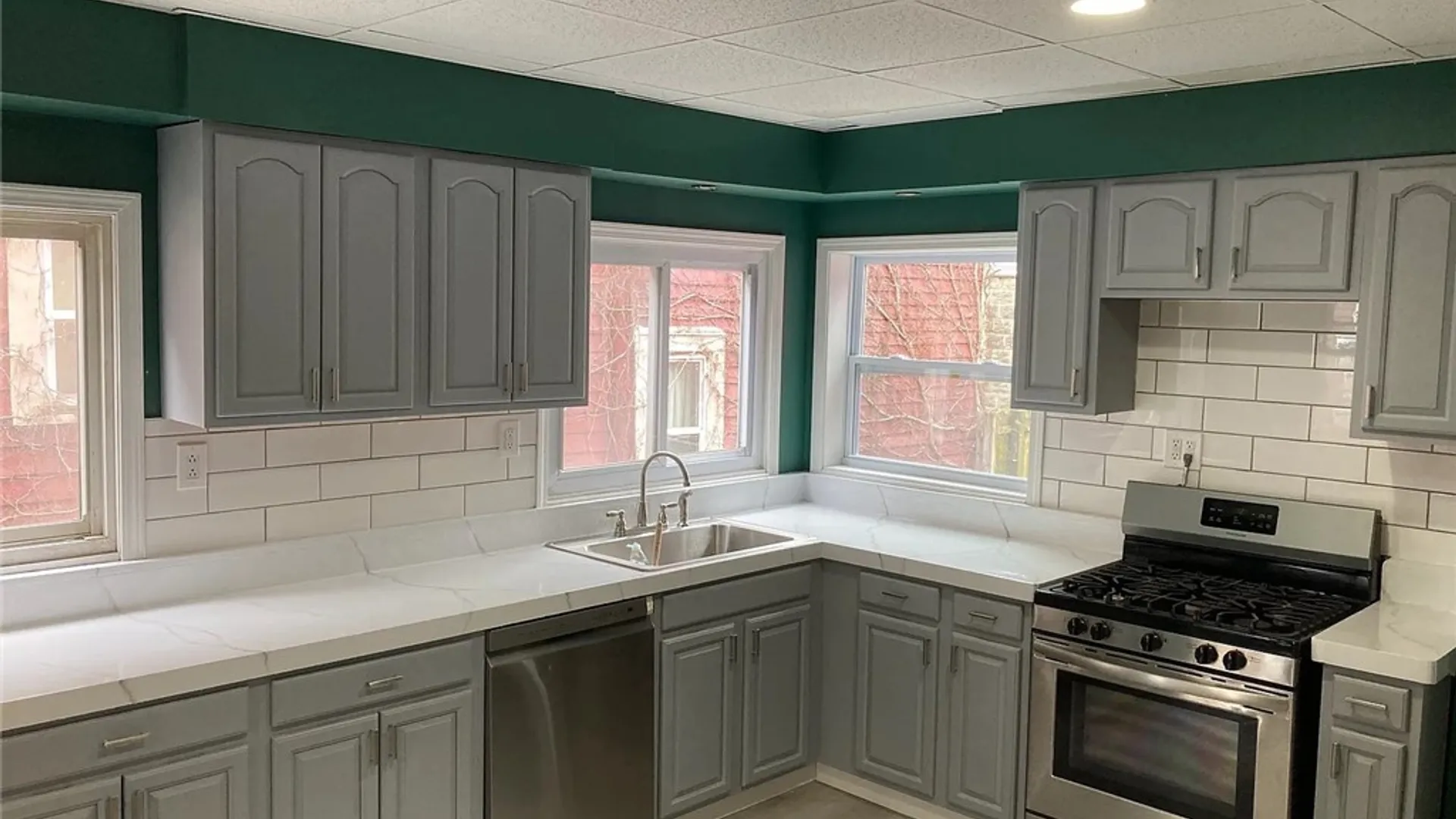 Property at 36 Mariner Street, Buffalo, NY 14201 6