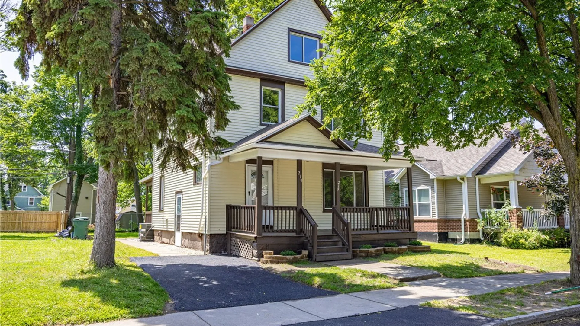 Property at 219 Dr Samuel Mccree, Rochester, NY 14611 3