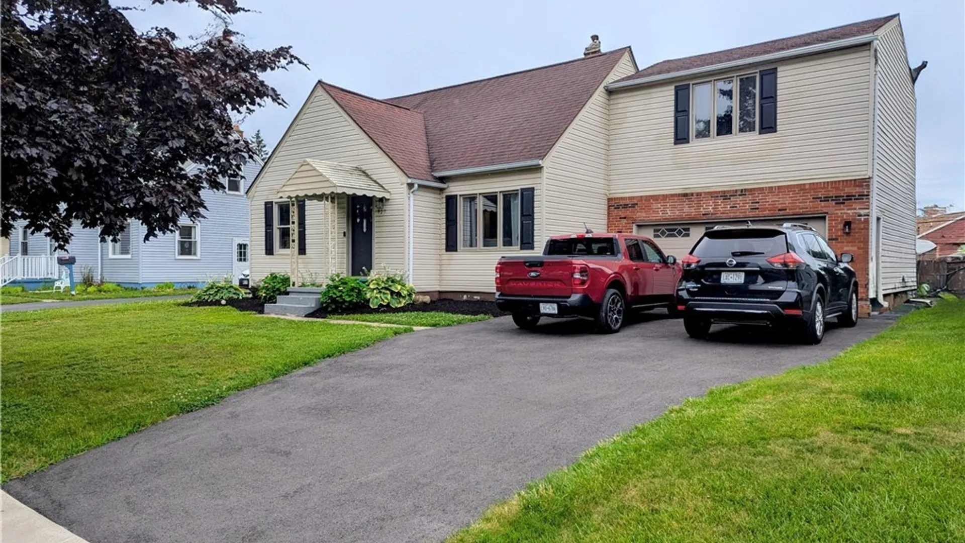 Property at 927 Pioneer Drive, North Tonawanda, NY 14120 2