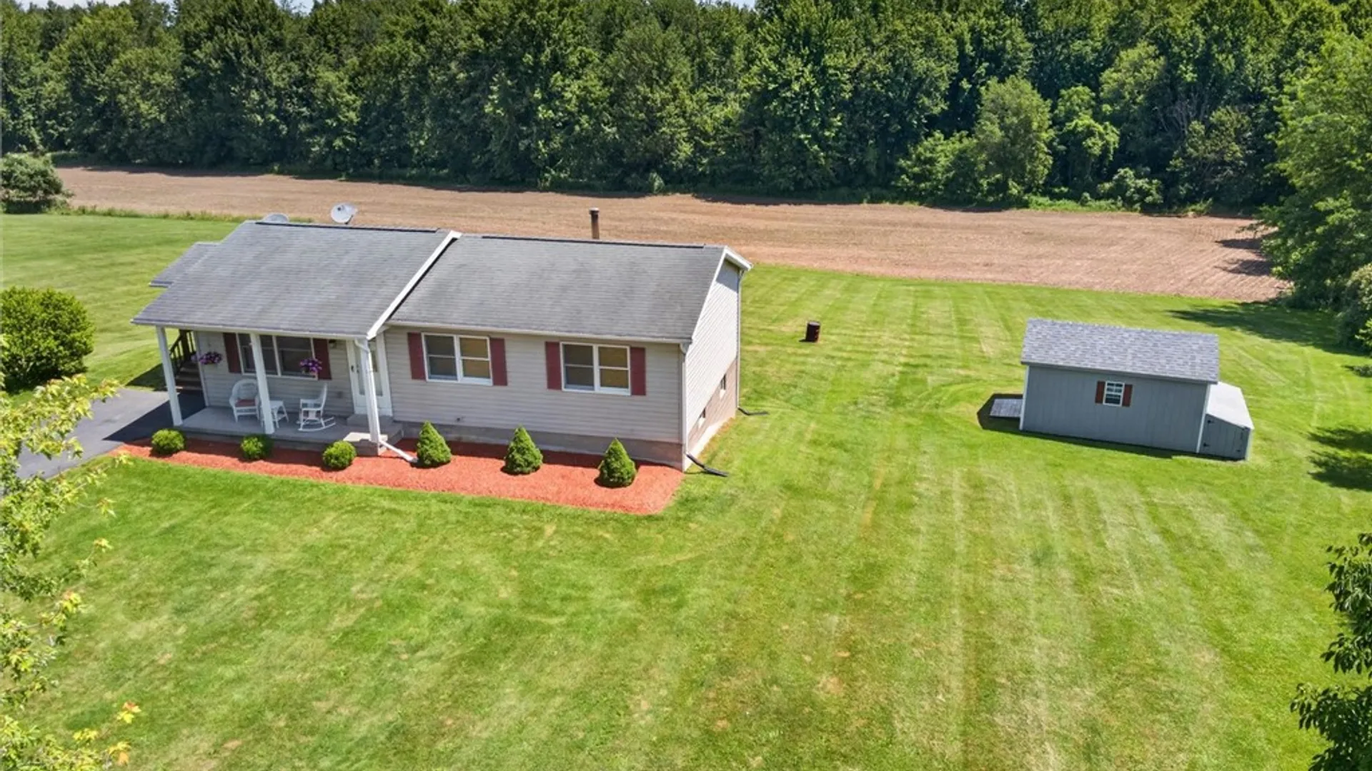 Property at 911 Larue Road, Manchester, NY 14432 6