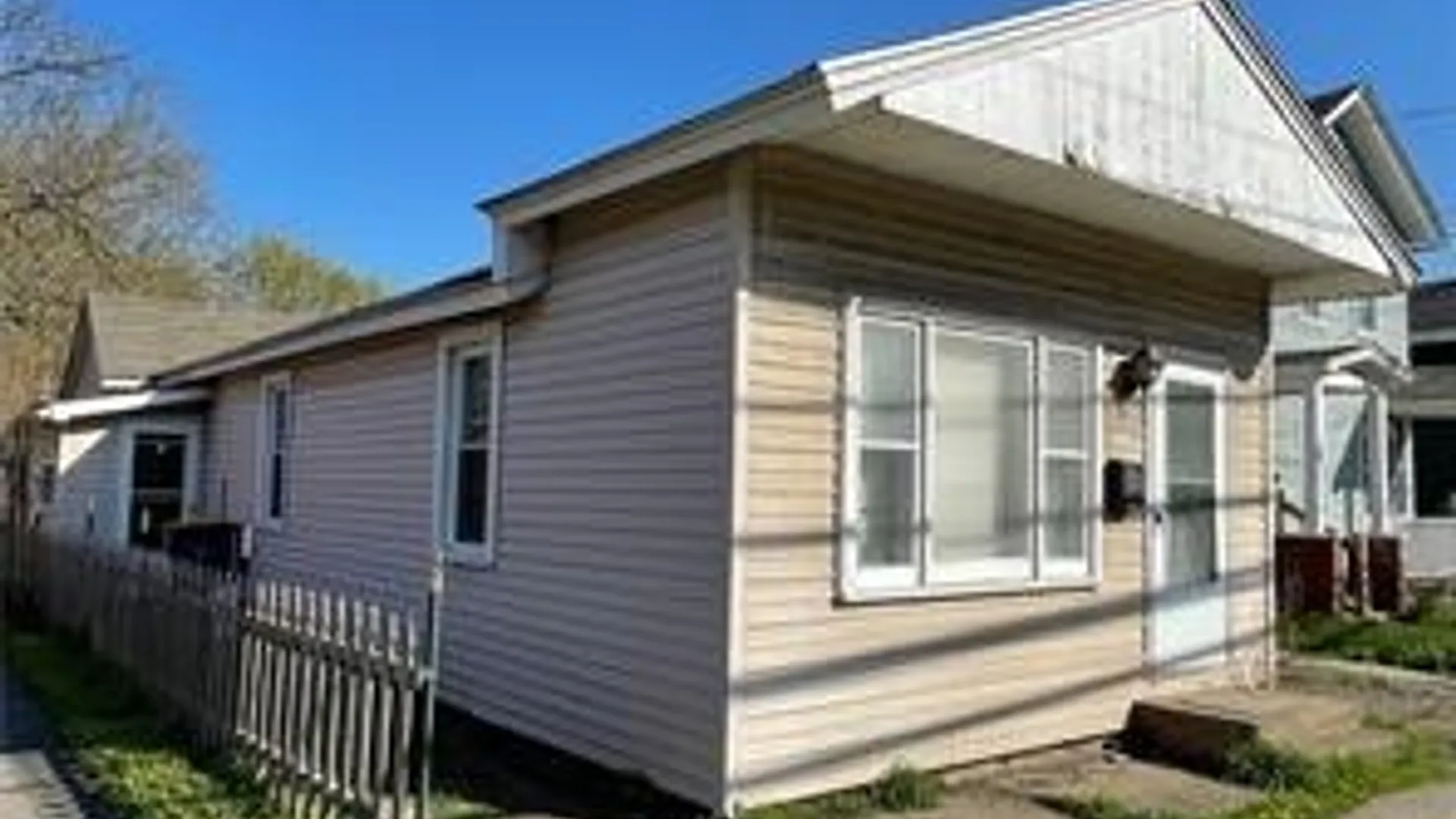 Property at 245 Clinton Street, Lockport City, NY 14094 12