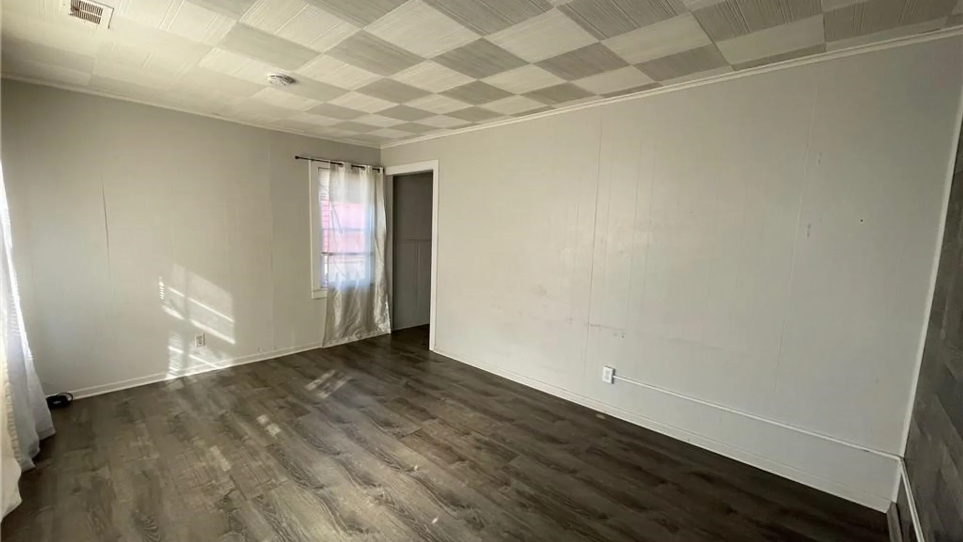 Property at 245 Clinton Street, Lockport City, NY 14094 6