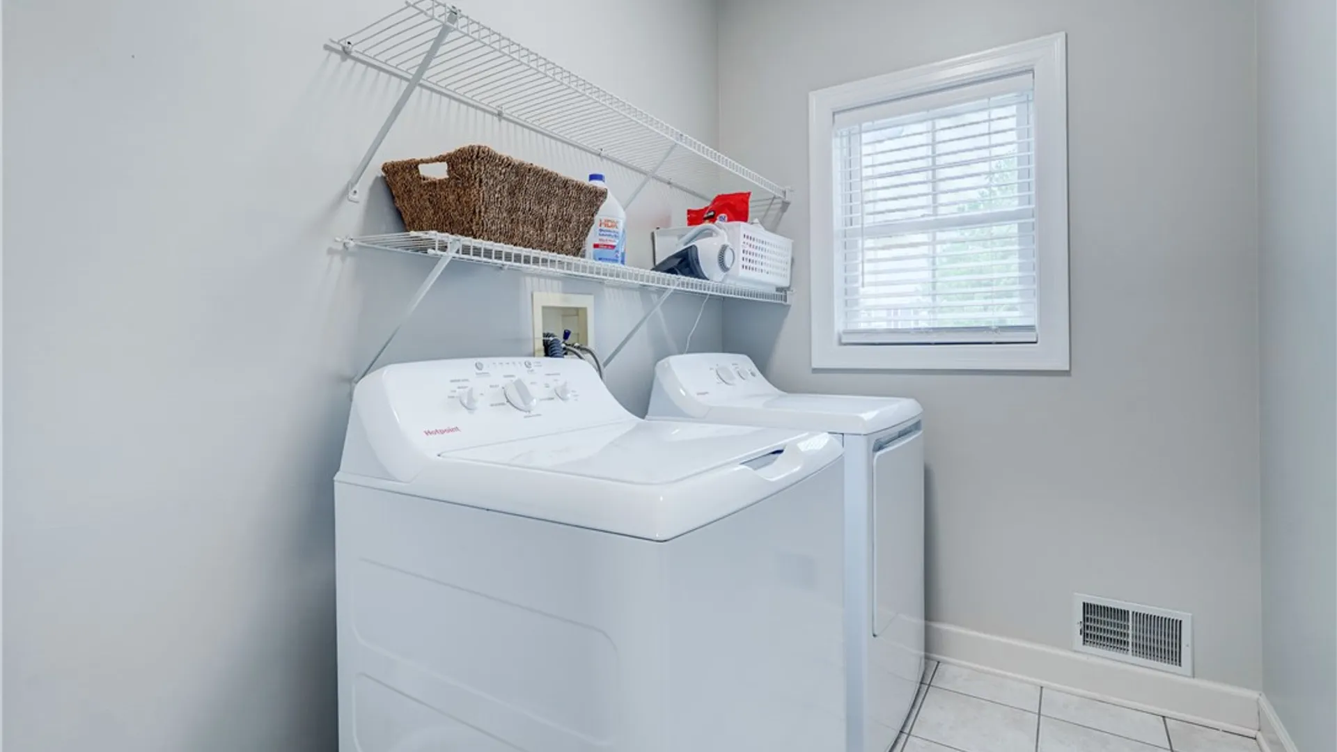 Property at 15 Coach Side Lane, Pittsford, NY 14534 26