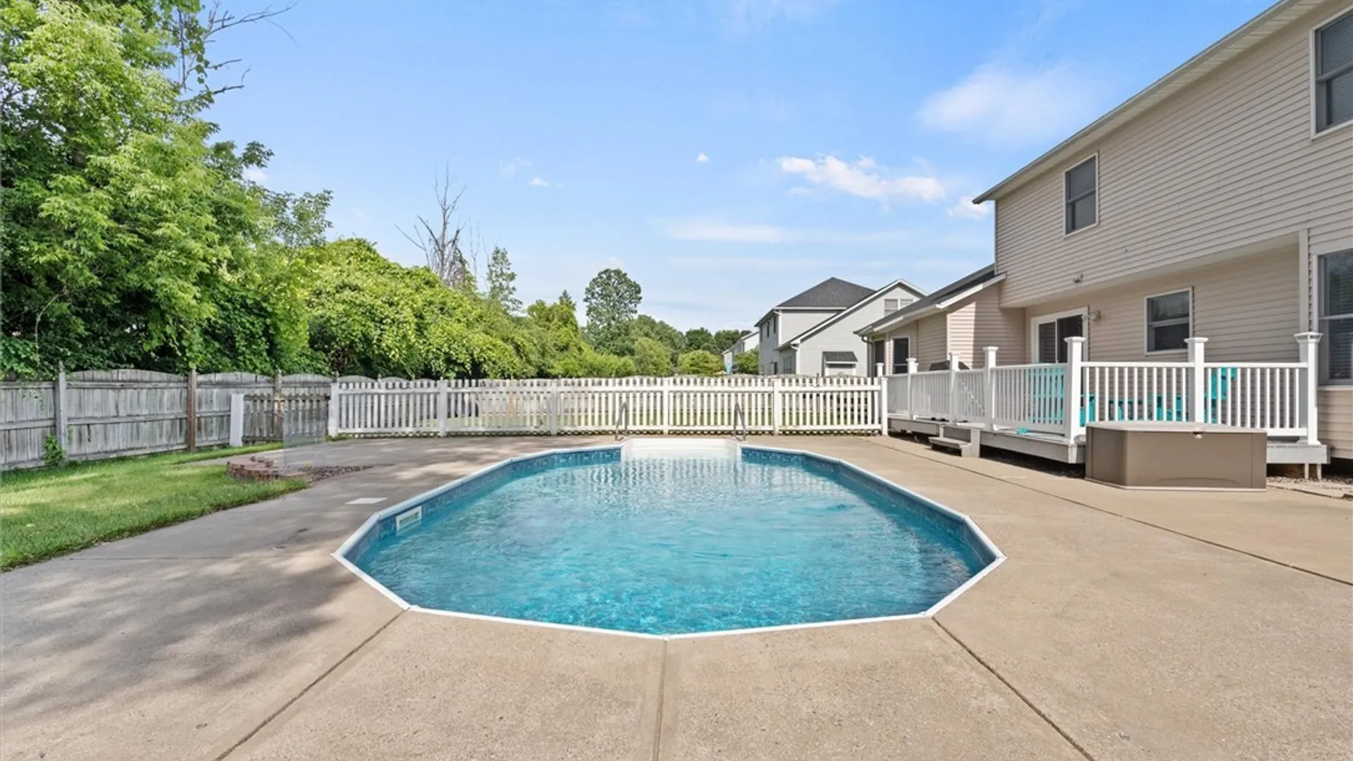 Property at 7404 Bay Chapel Circle, Clay, NY 13088 43