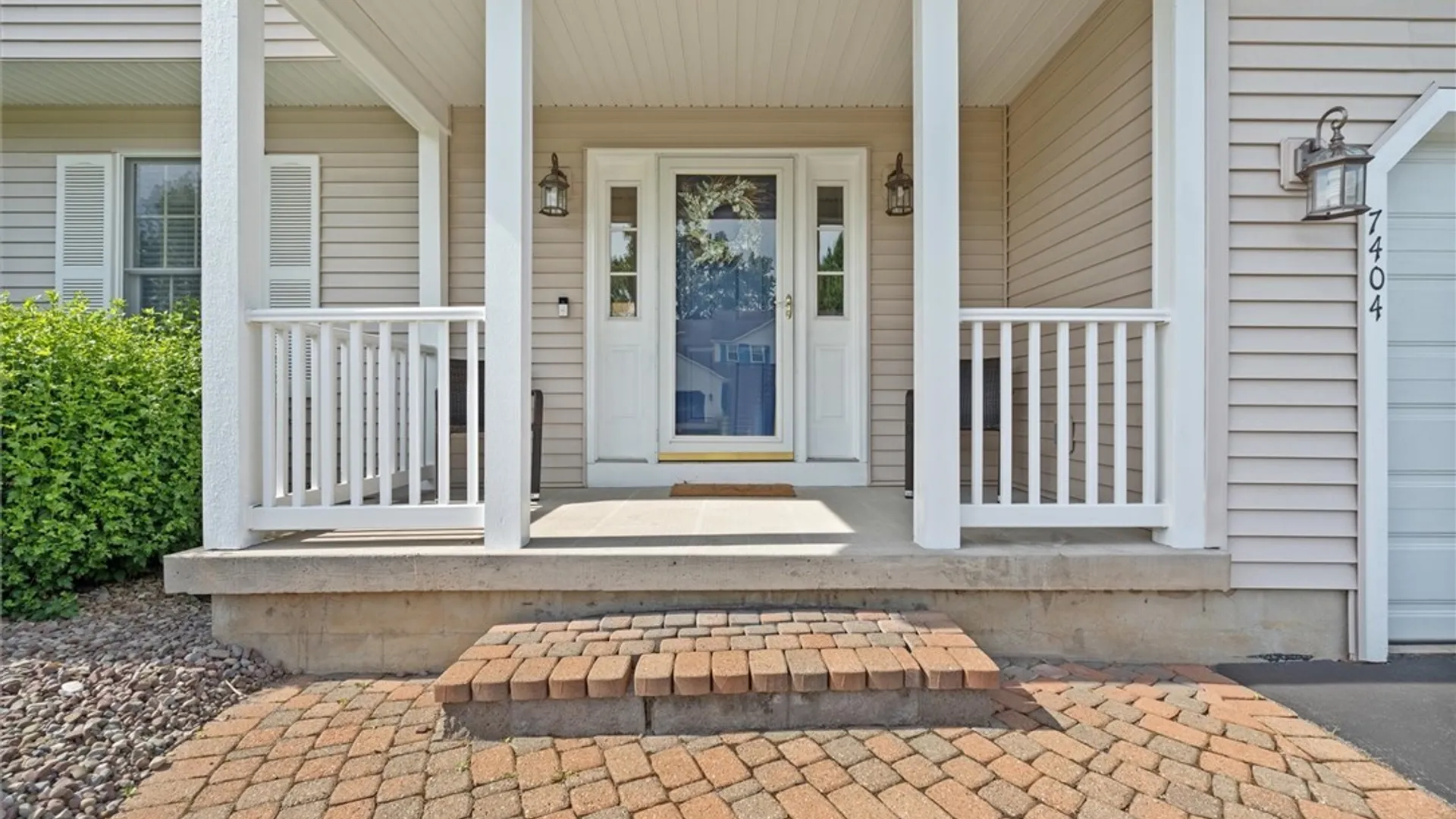 Property at 7404 Bay Chapel Circle, Clay, NY 13088 5