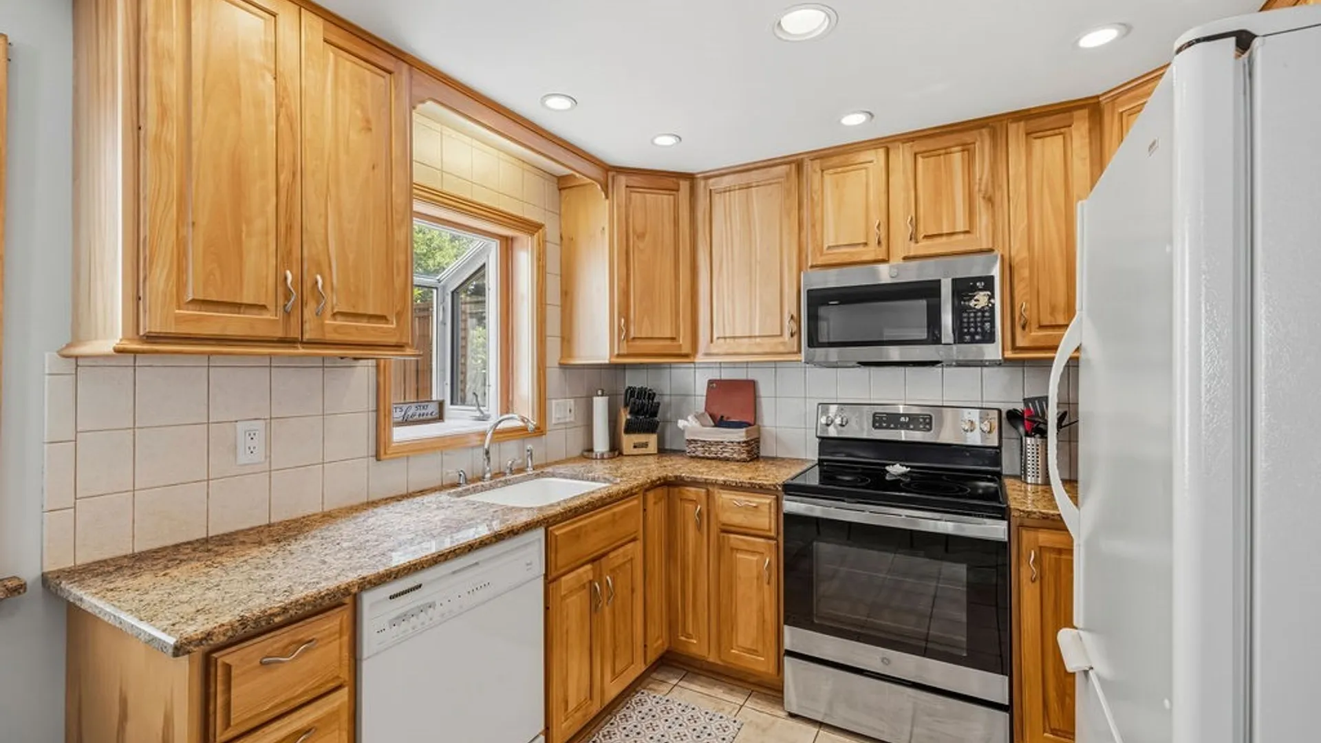 Property at 330 Rudlen Road, Lewiston, NY 14092 9