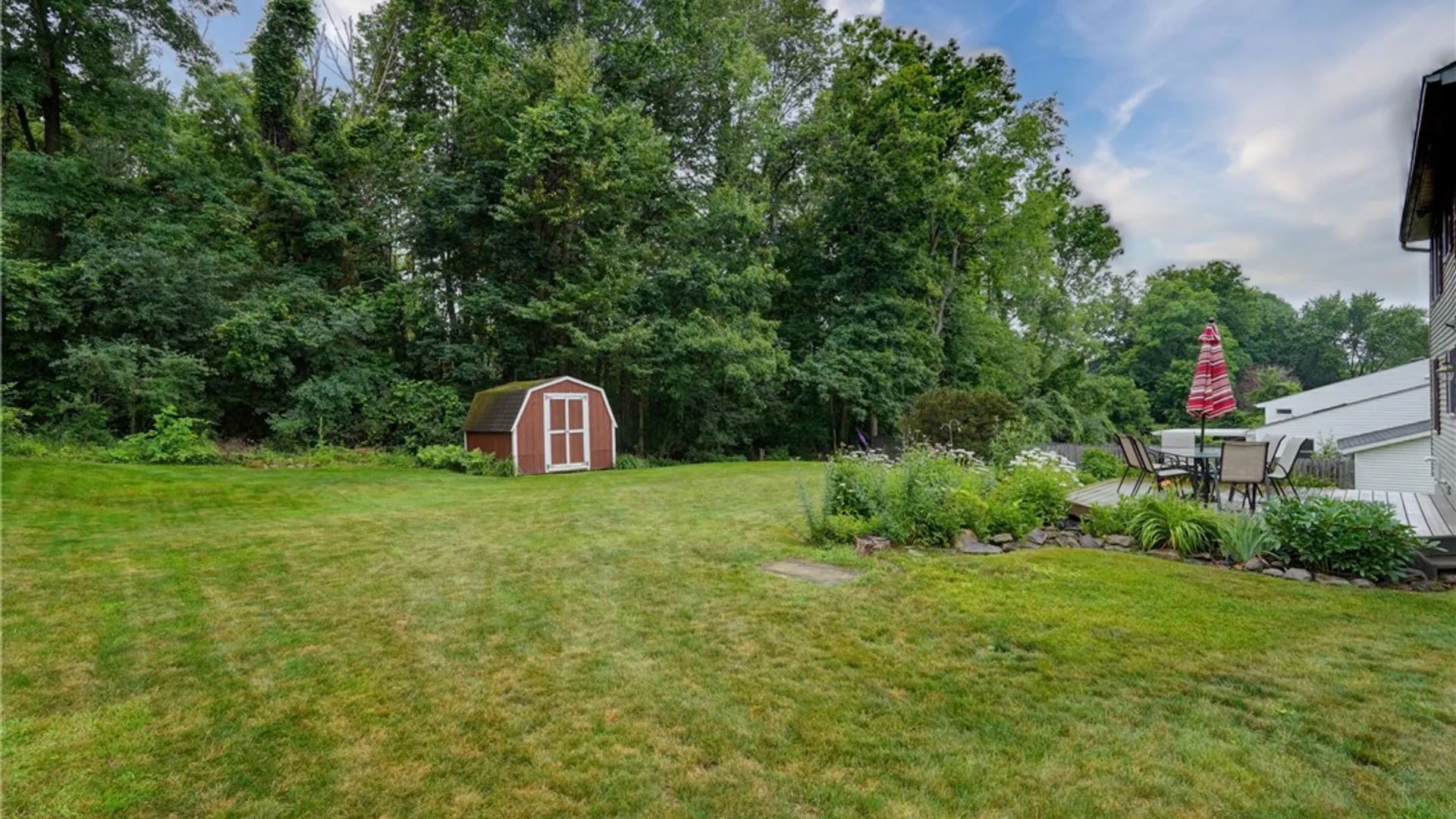 Property at 98 Peakview Drive, Henrietta, NY 14467 33