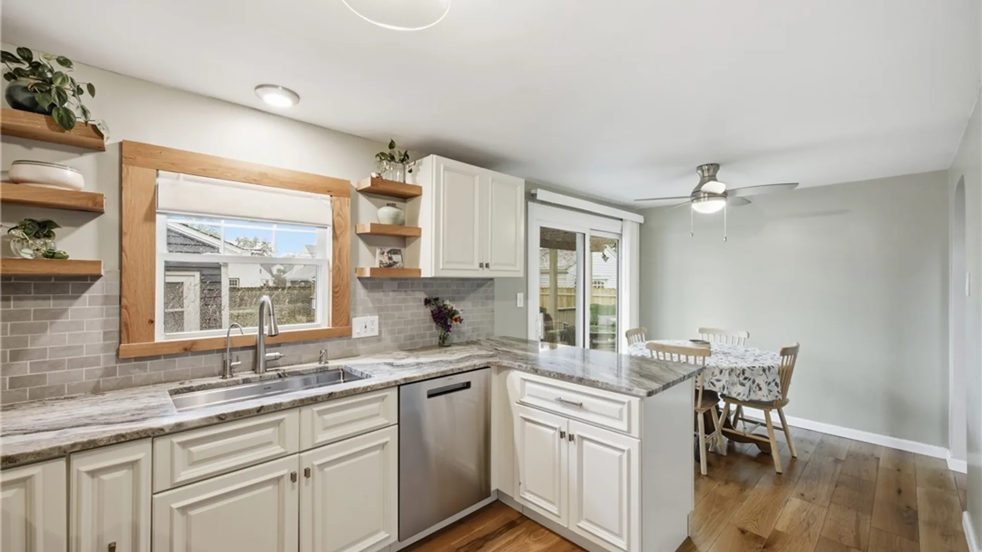 Property at 128 Wrexham Court, Tonawanda, NY 14150 11