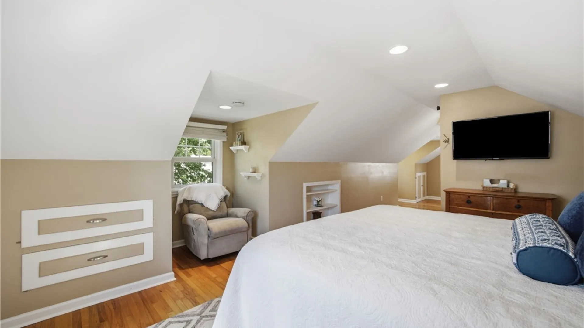 Property at 128 Wrexham Court, Tonawanda, NY 14150 24