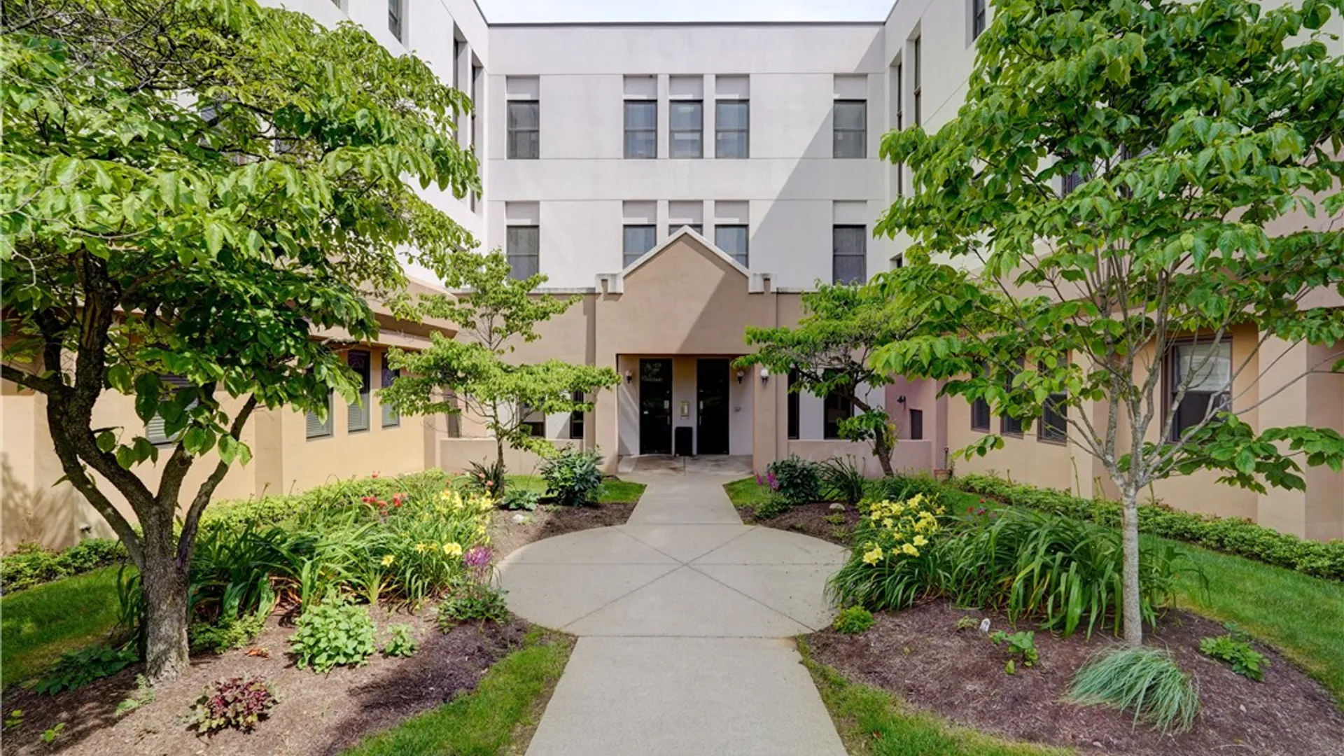 Property at 104 Packetts Glen, Perinton, NY 14450 26