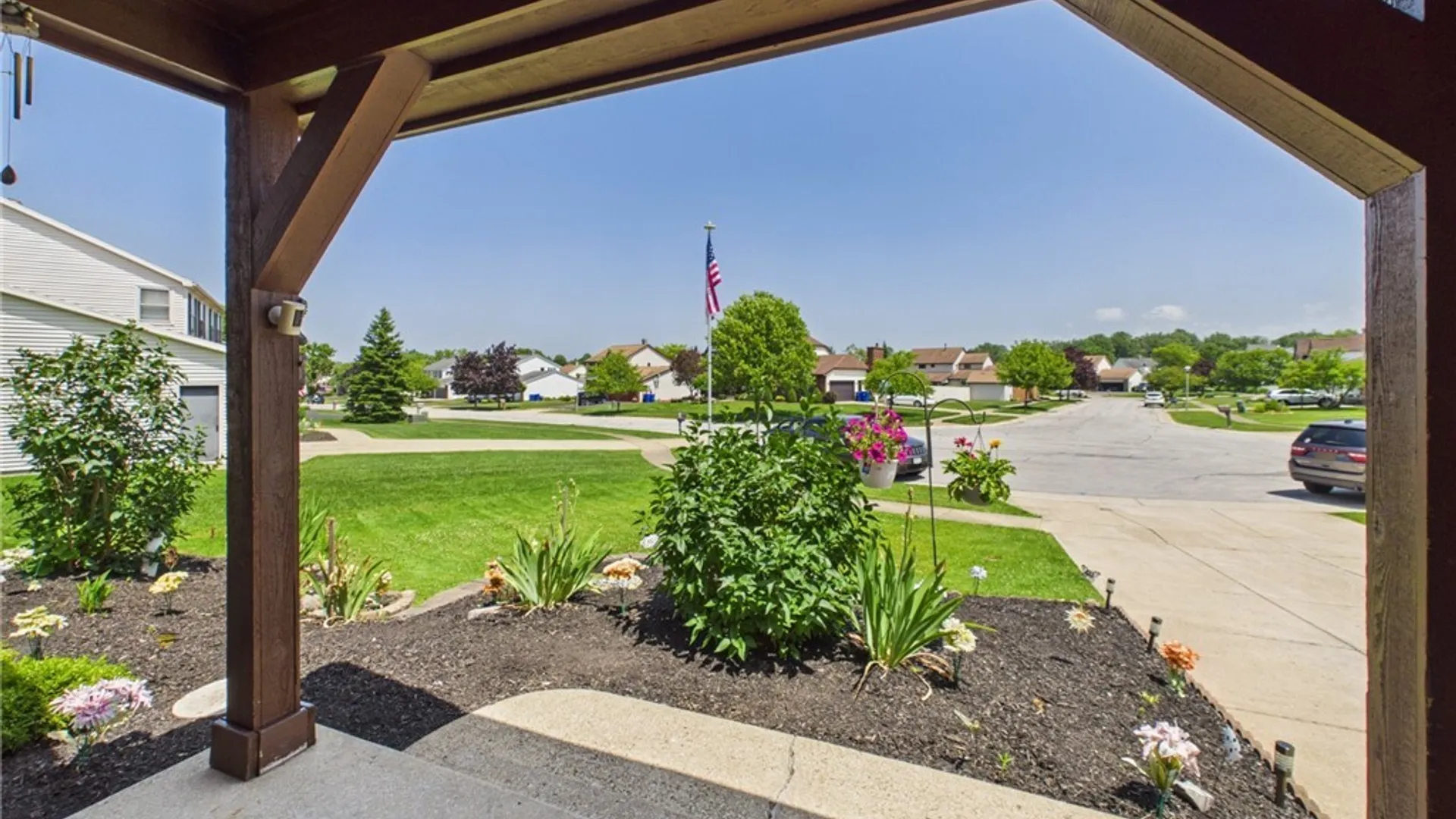Property at 73 Larsen Lane, West Seneca, NY 14224 14