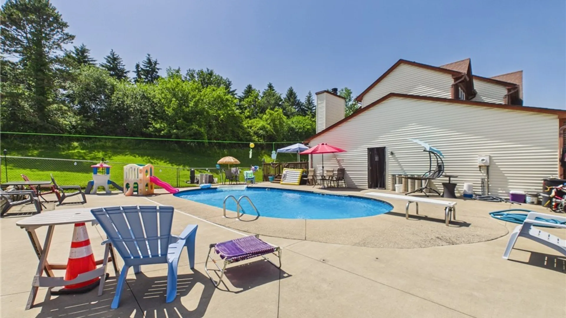 Property at 73 Larsen Lane, West Seneca, NY 14224 16