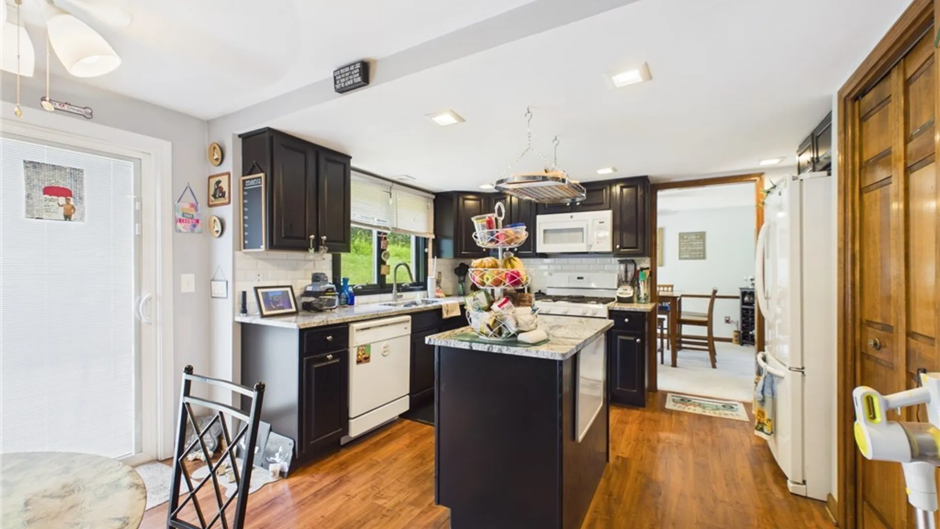 Property at 73 Larsen Lane, West Seneca, NY 14224 26