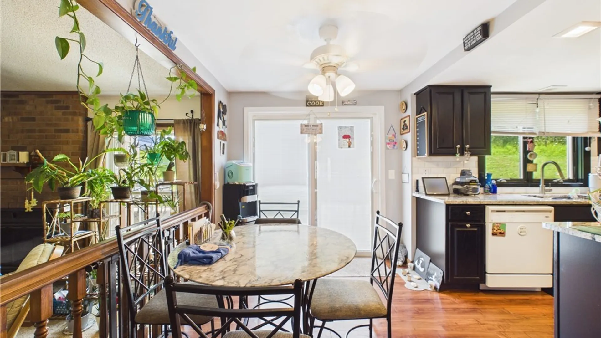 Property at 73 Larsen Lane, West Seneca, NY 14224 32