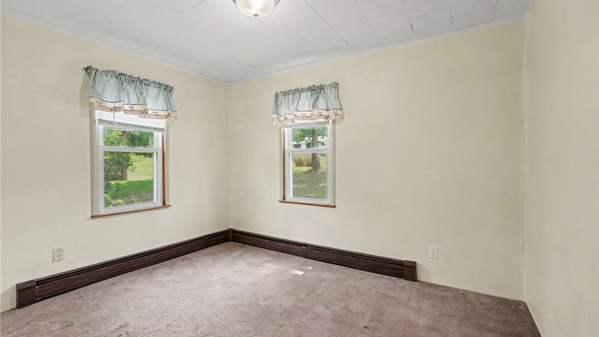 Property at 30 Park Avenue, Eldred, PA 16731 19