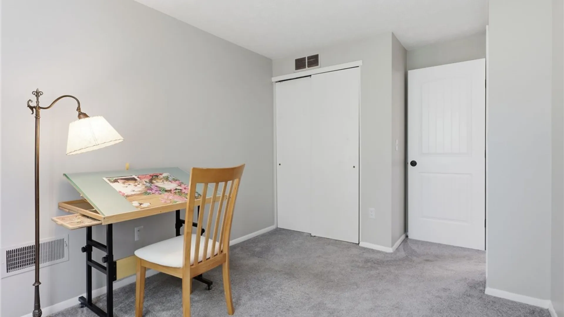 Property at 12 Hanningfield Circle, Perinton, NY 14450 20