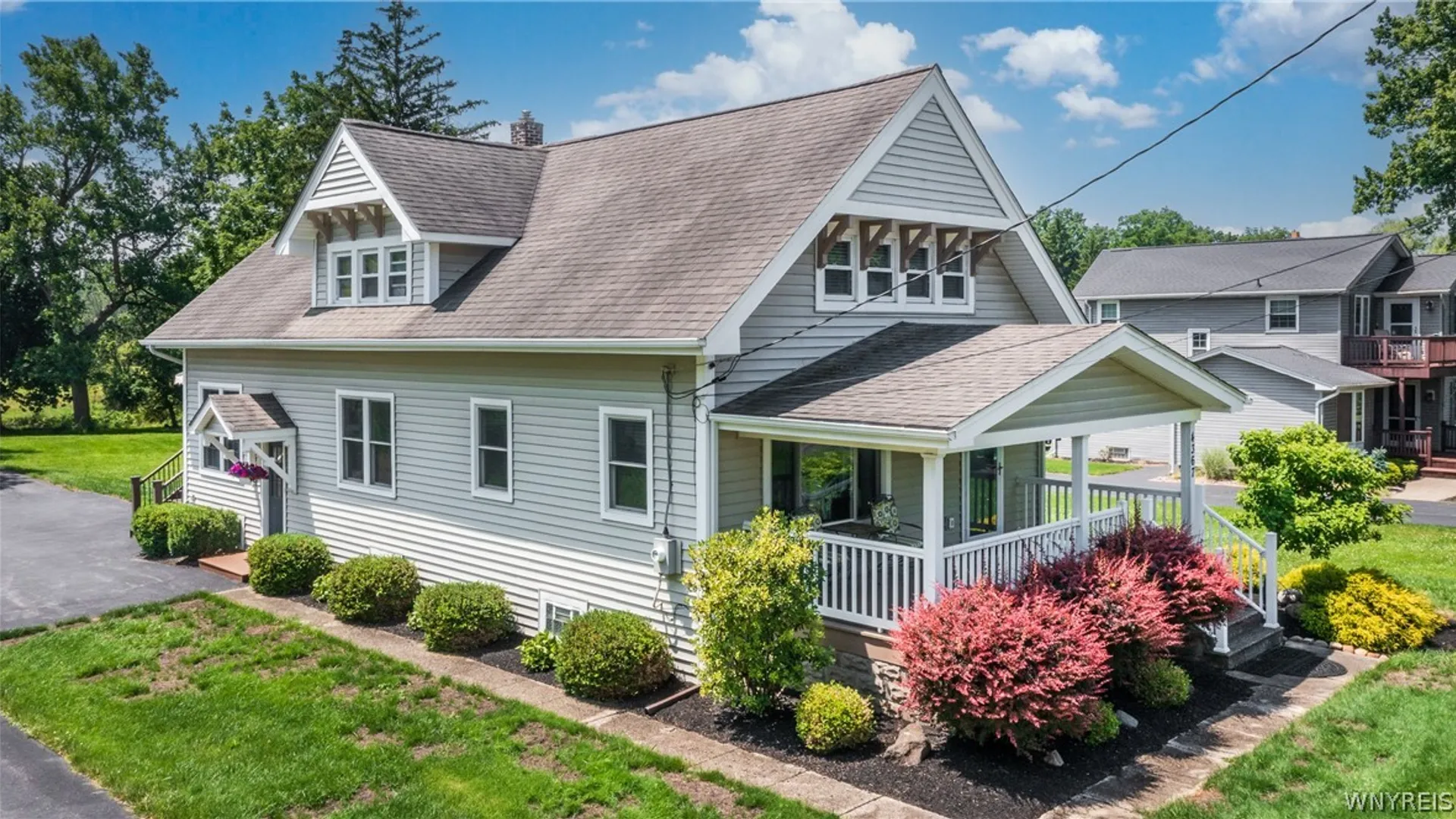 Property at 4367 Clinton Street, West Seneca, NY 14224 3