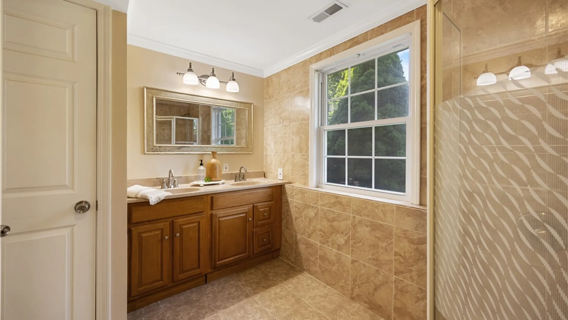 Property at 5510 Taormina Drive, Clay, NY 13041 20