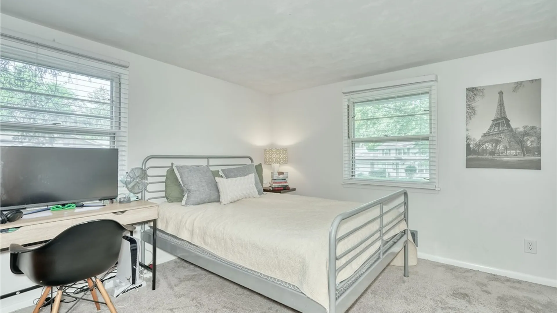 Property at 83 Hillhurst Lane, Irondequoit, NY 14617 22