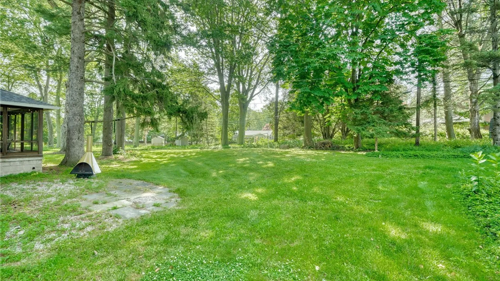 Property at 83 Hillhurst Lane, Irondequoit, NY 14617 43