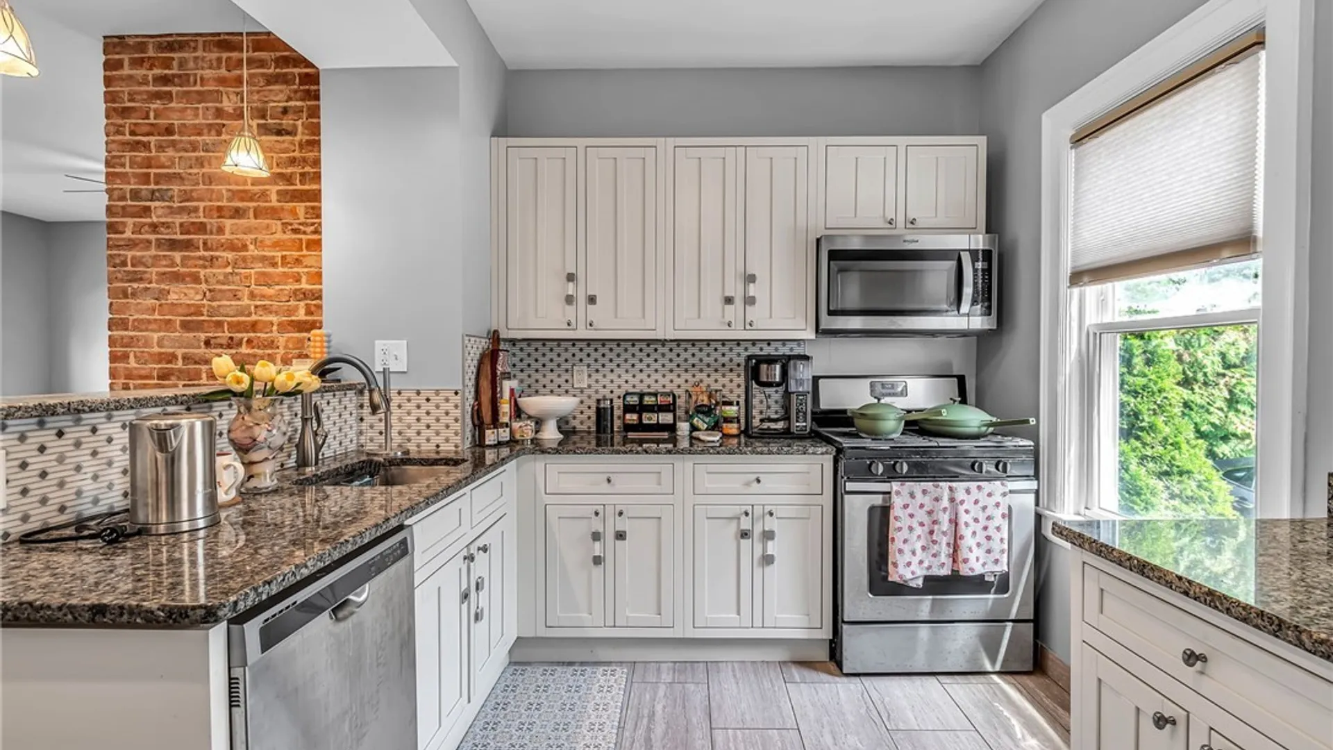 Property at 11 15th Street, Buffalo, NY 14213 11