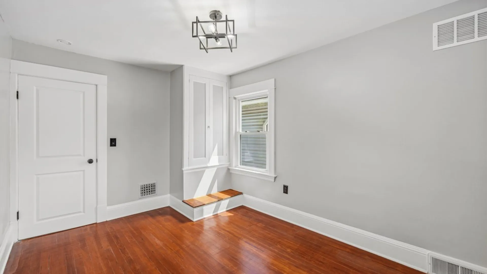Property at 121 Tremaine Avenue, Tonawanda, NY 14217 21