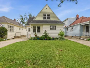 Property at 422 Tremont Avenue, Tonawanda, NY 14217