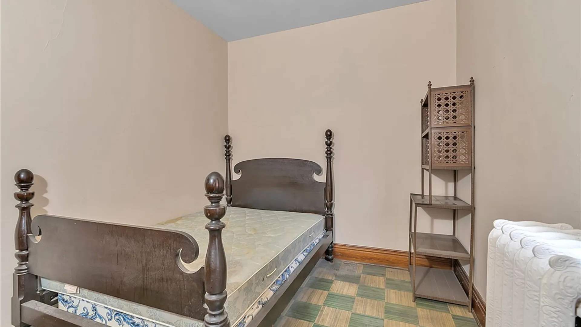 Property at 140 Benzinger Street, Buffalo, NY 14206 32