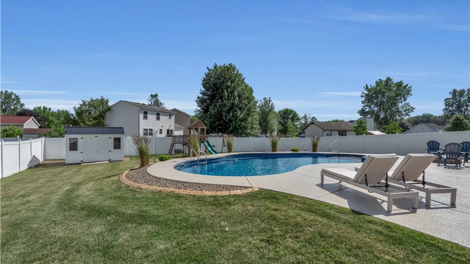 Property at 141 Florence Lane, Amherst, NY 14228 48