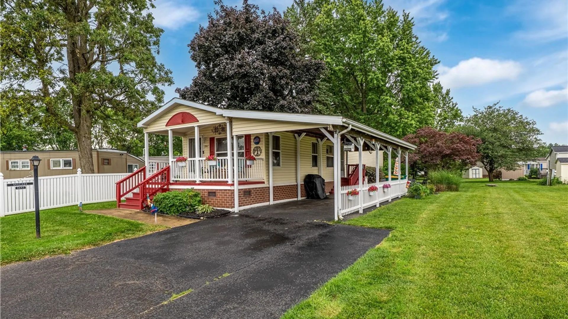 Property at 9947 Whitwick, Clarence, NY 14031 2