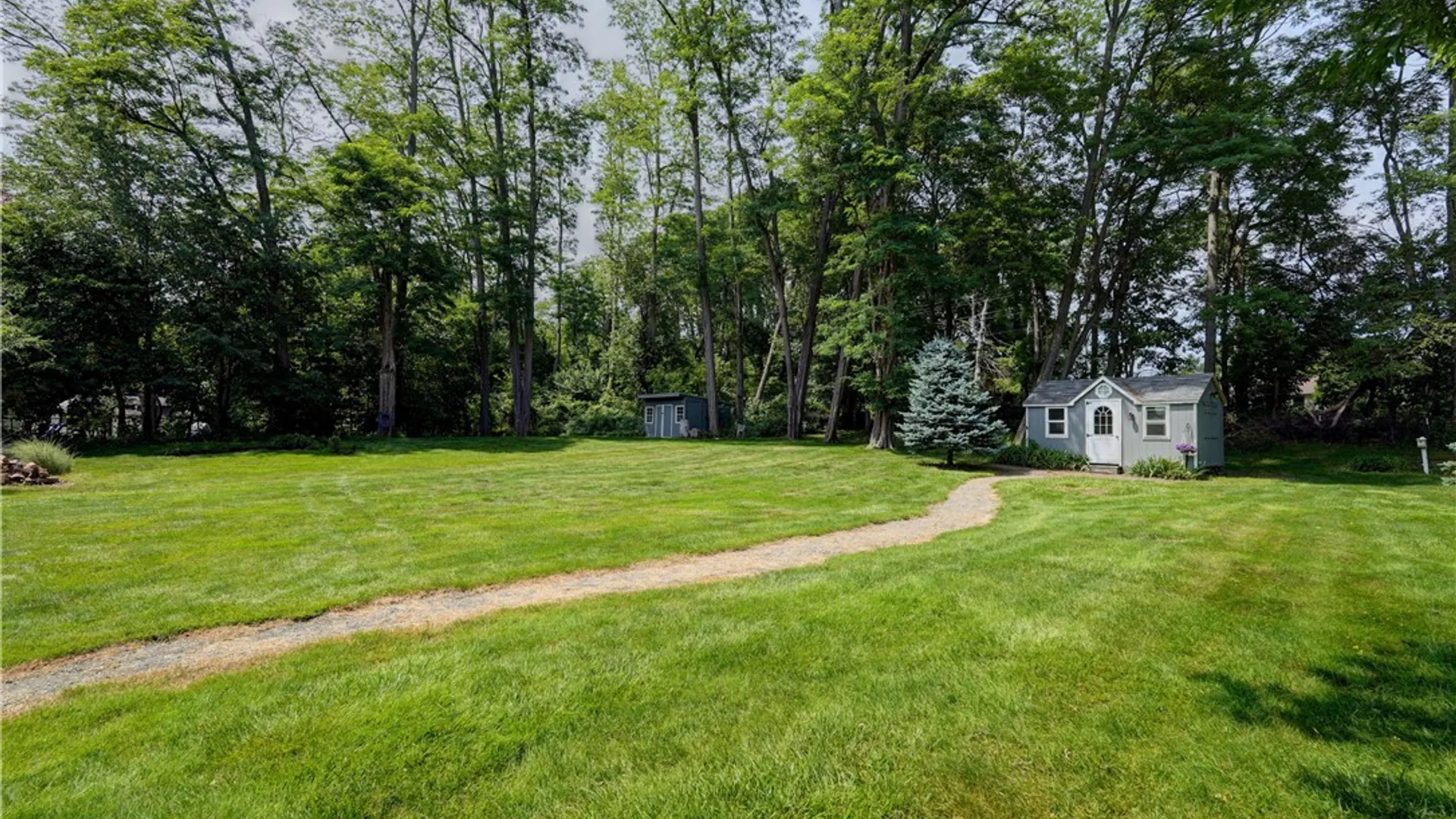 Property at 643 Chatelaine Drive, Webster, NY 14580 38