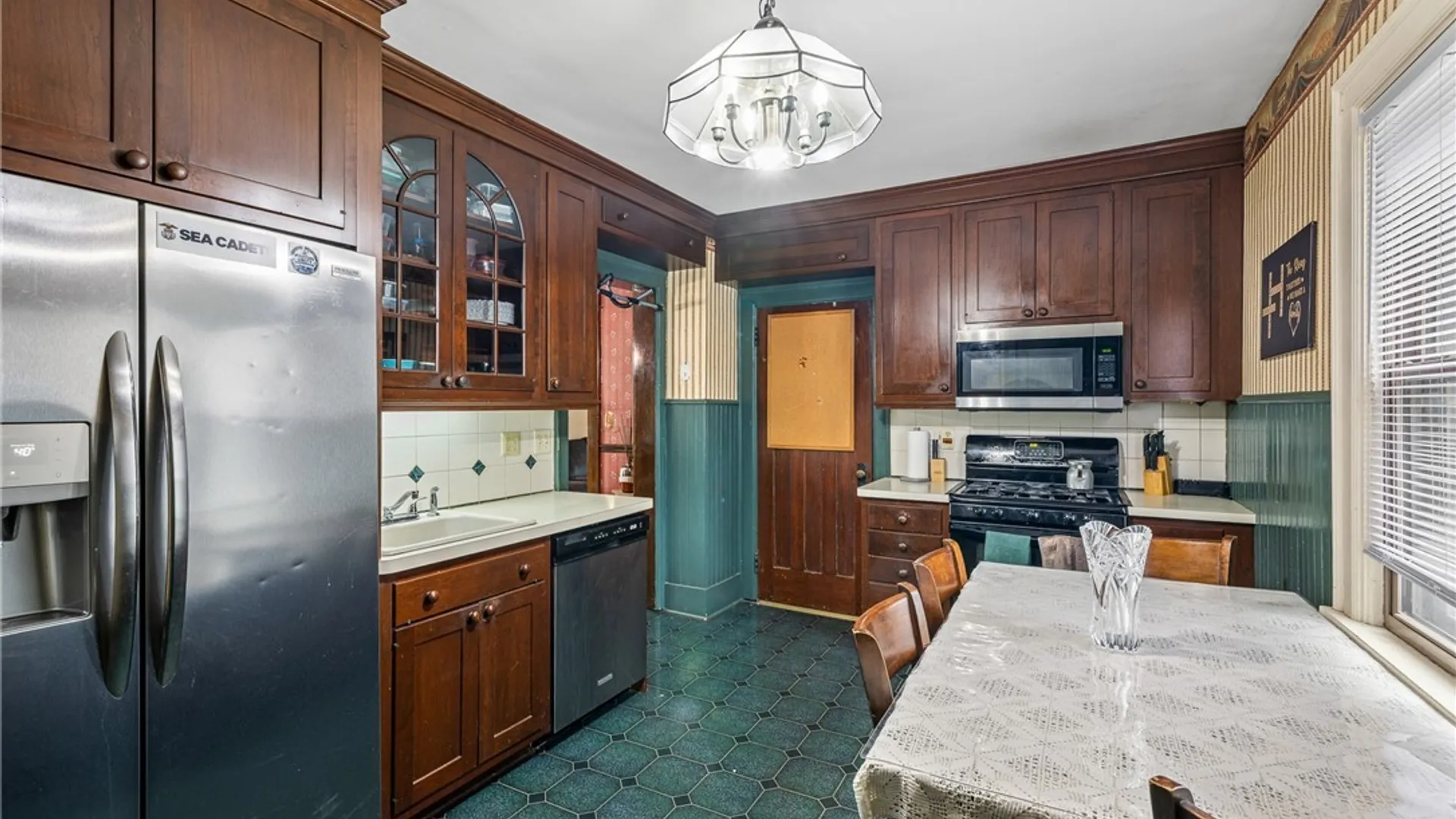 Property at 37 Fruehauf Avenue, Amherst, NY 14226 15