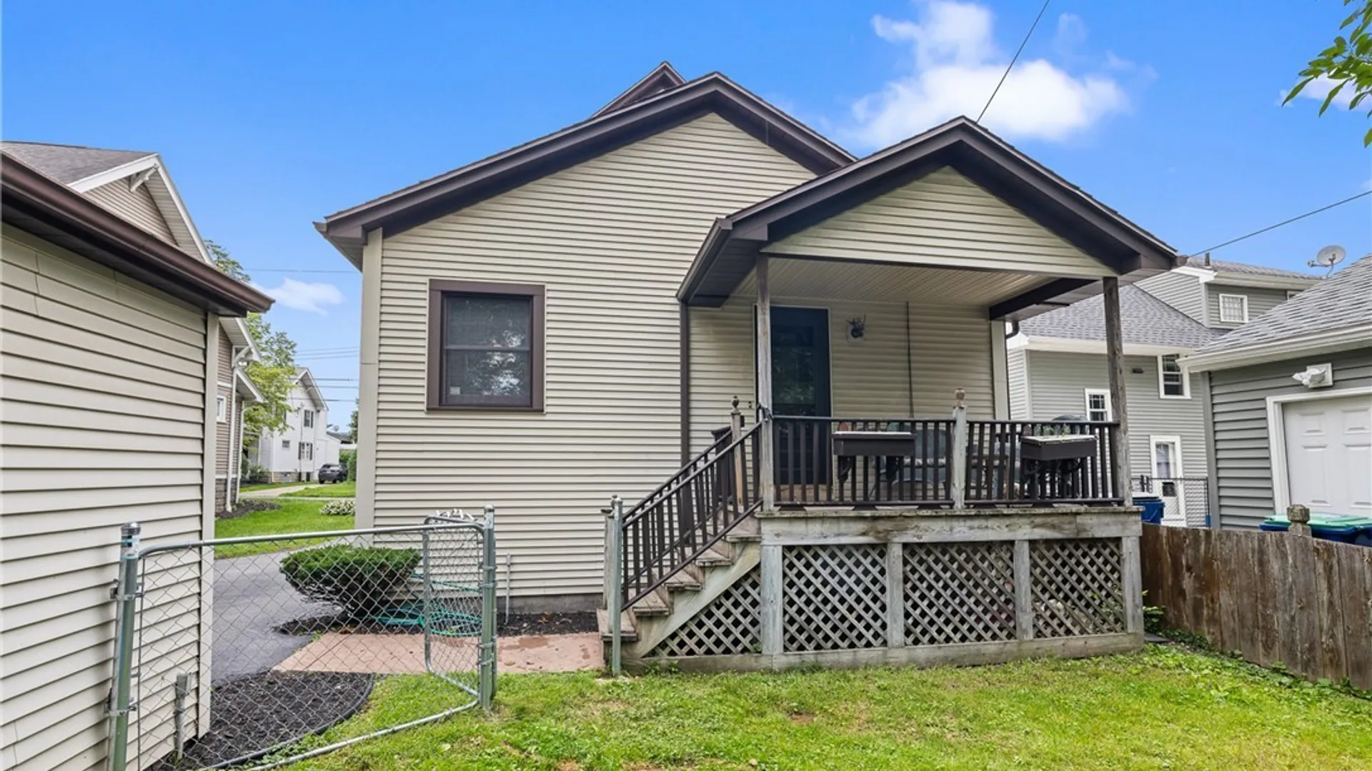 Property at 37 Fruehauf Avenue, Amherst, NY 14226 4