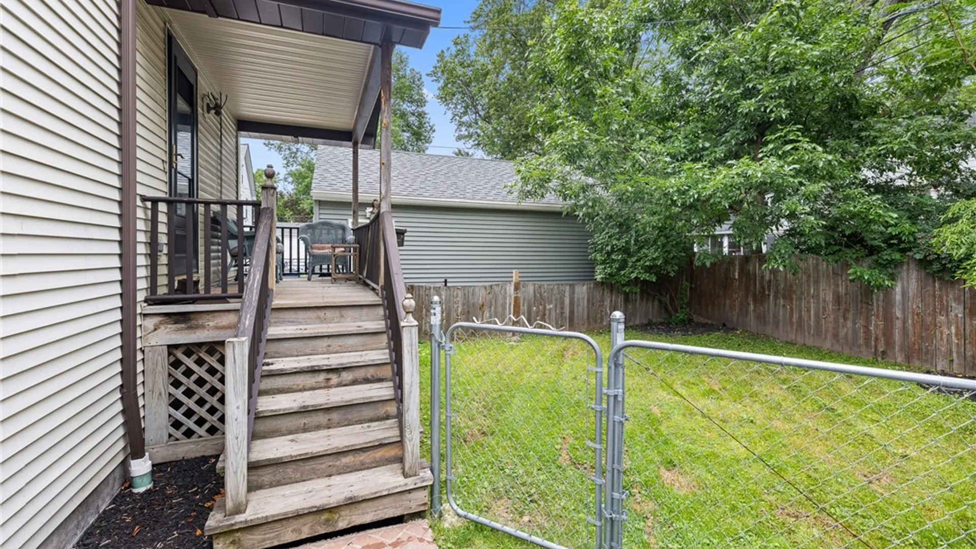 Property at 37 Fruehauf Avenue, Amherst, NY 14226 5