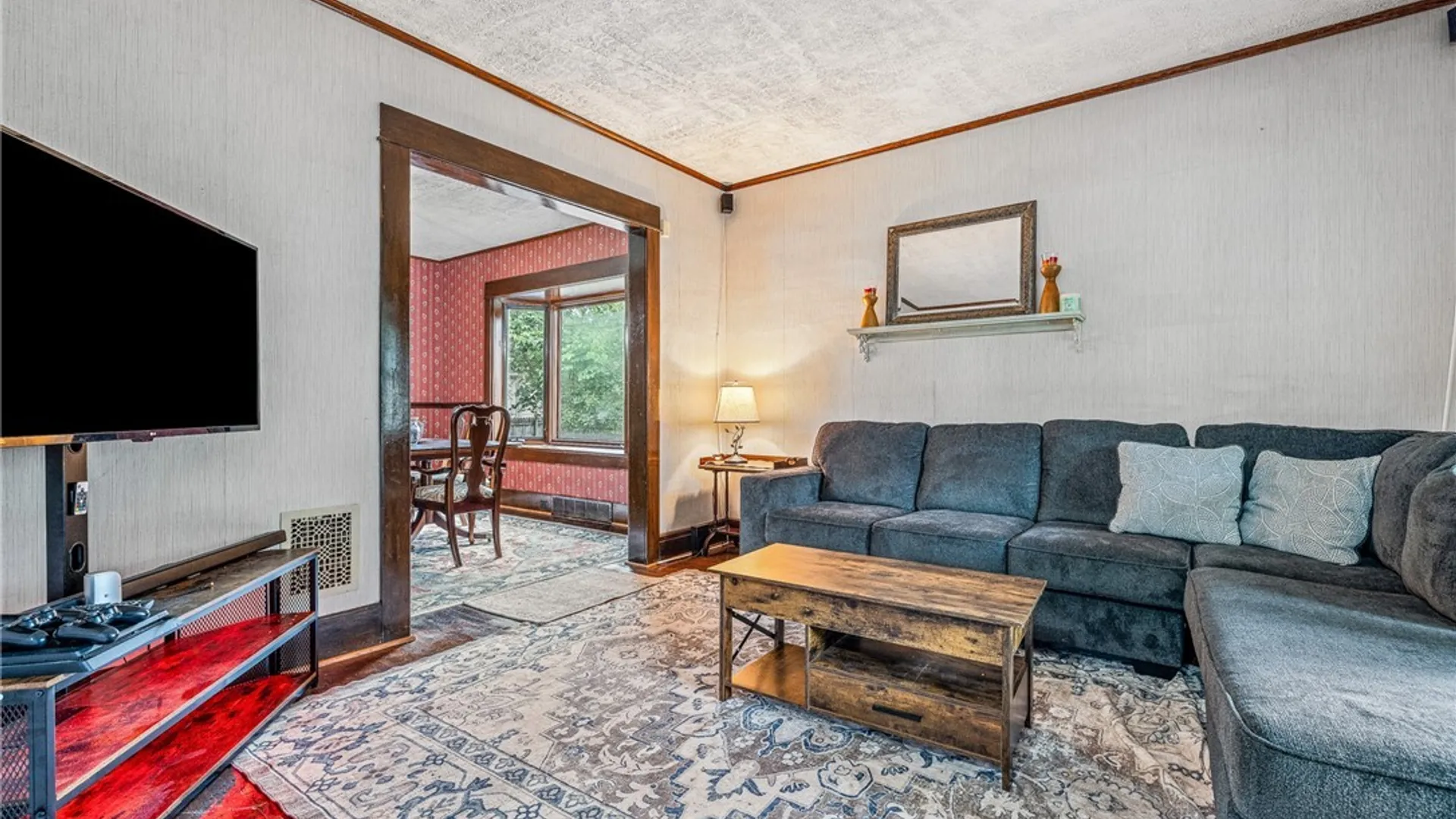 Property at 37 Fruehauf Avenue, Amherst, NY 14226 6