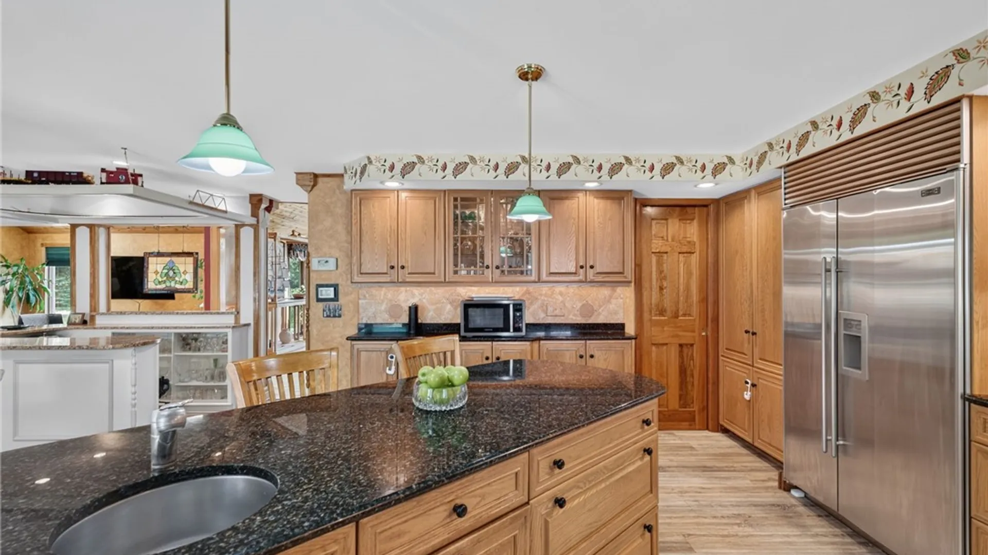 Property at 7 Shire Drive, Amherst, NY 14221 16