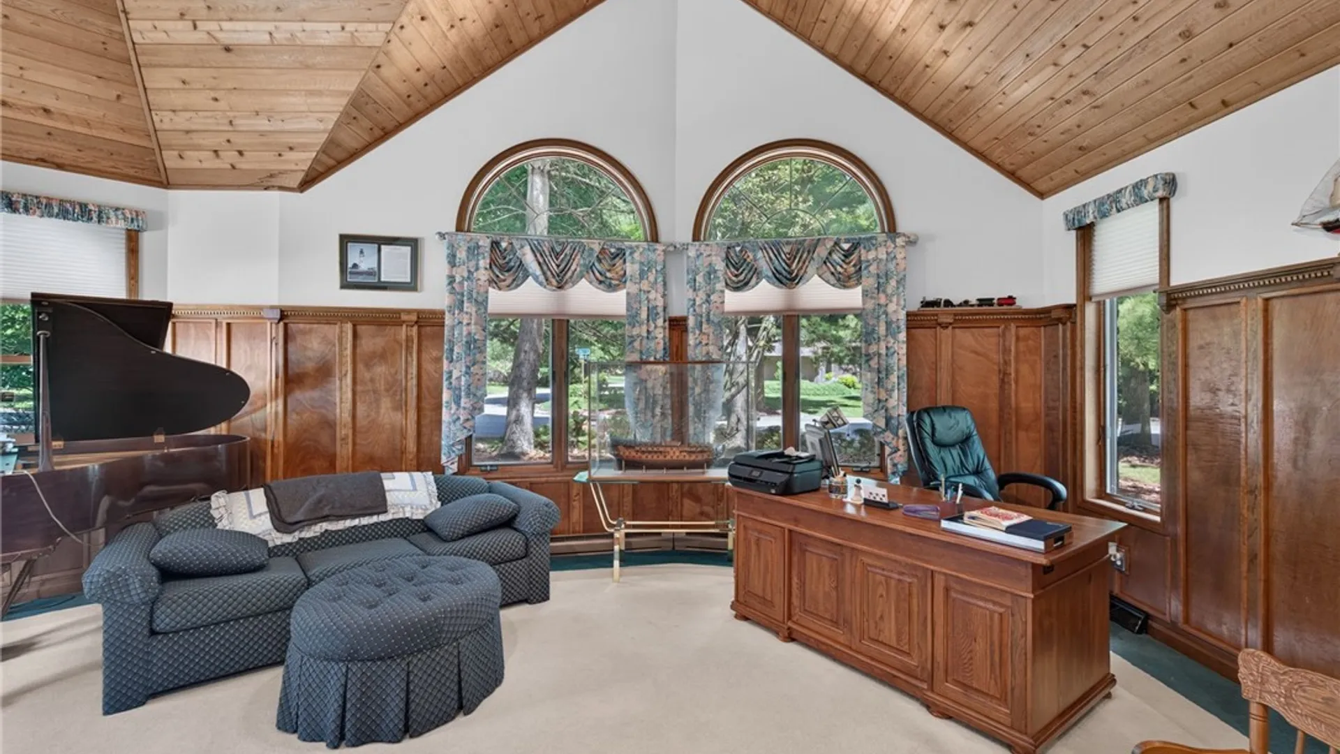 Property at 7 Shire Drive, Amherst, NY 14221 18