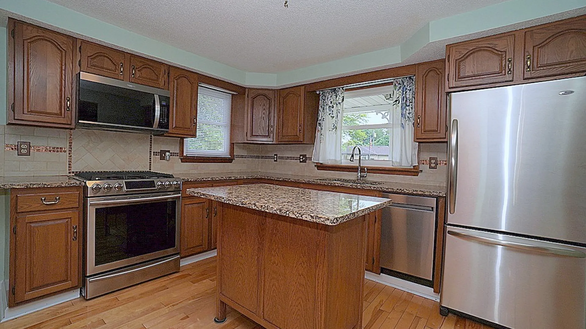 Property at 58 Hillwood Drive, Cheektowaga, NY 14227 6