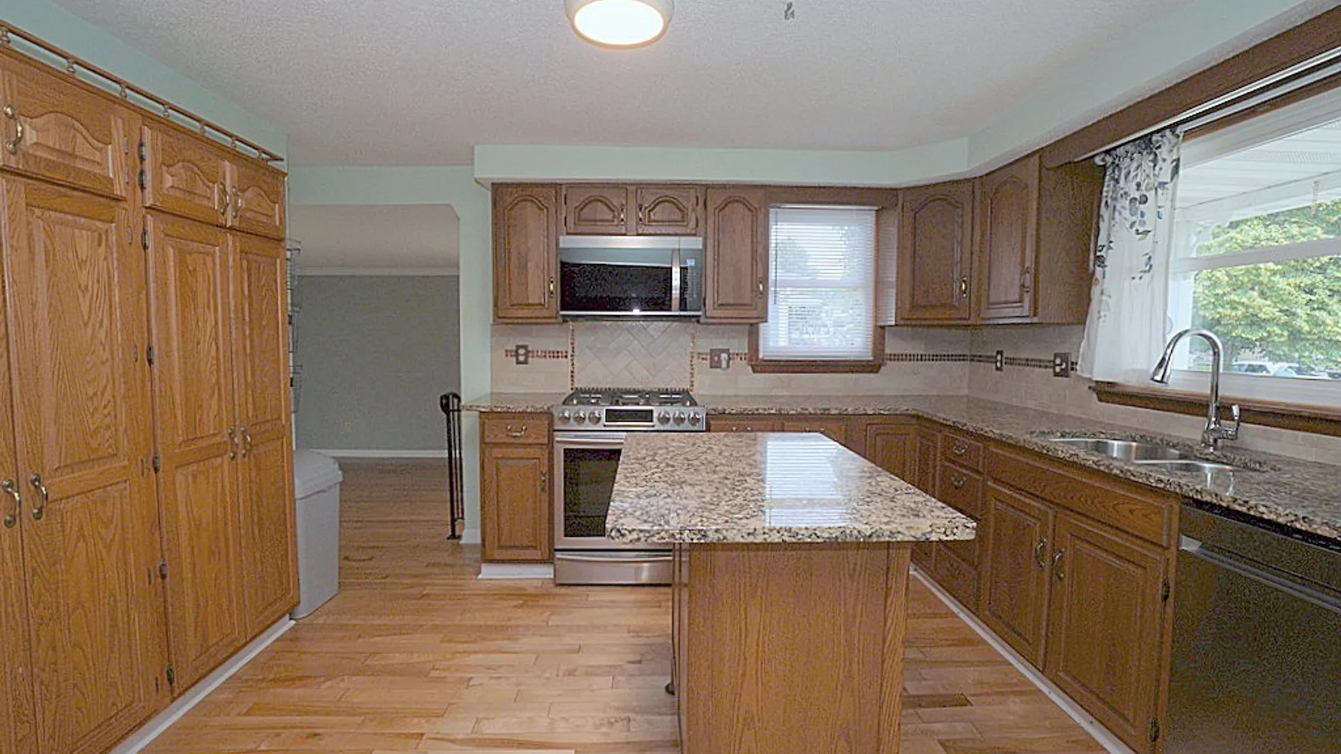 Property at 58 Hillwood Drive, Cheektowaga, NY 14227 7