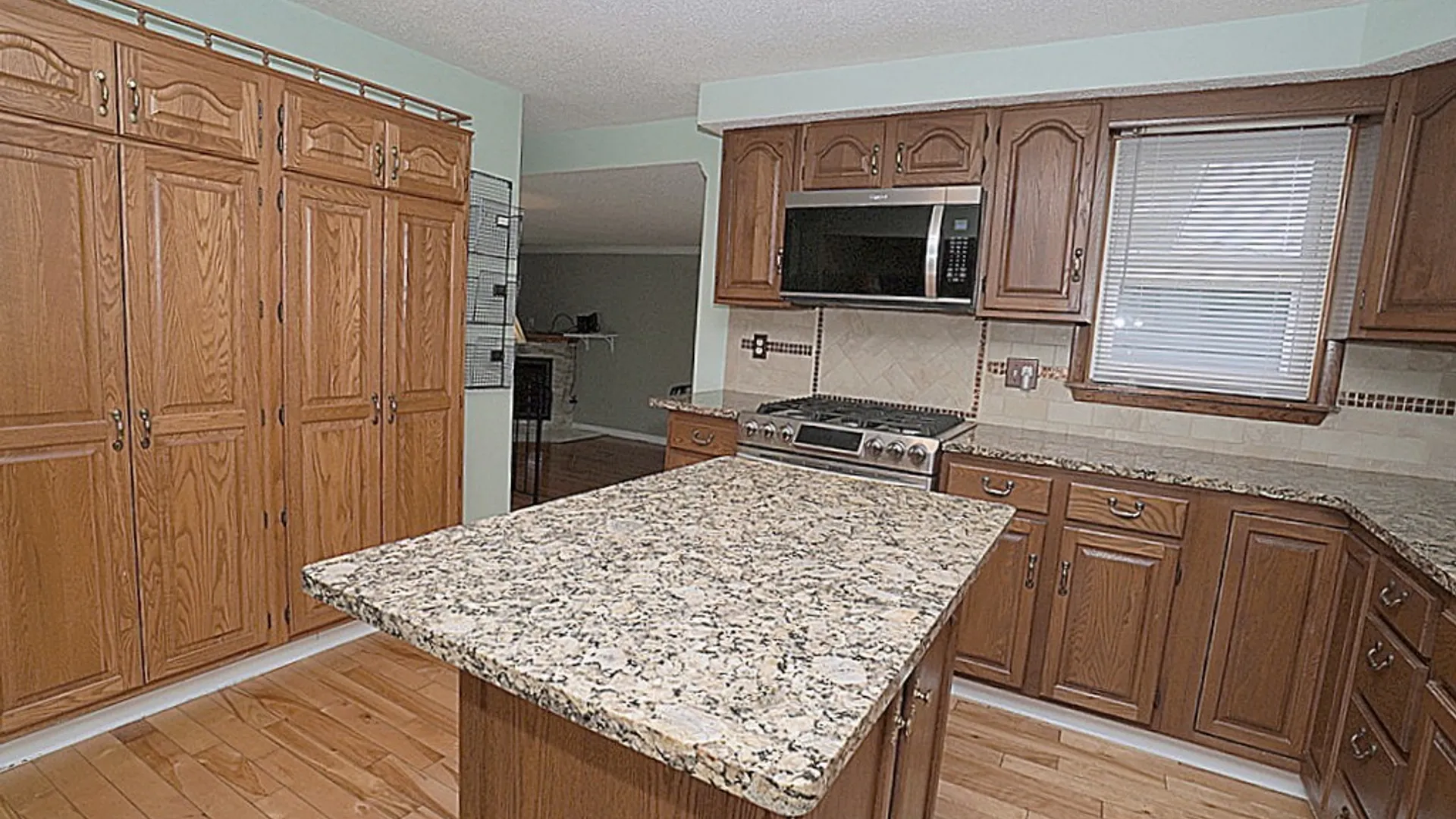 Property at 58 Hillwood Drive, Cheektowaga, NY 14227 8